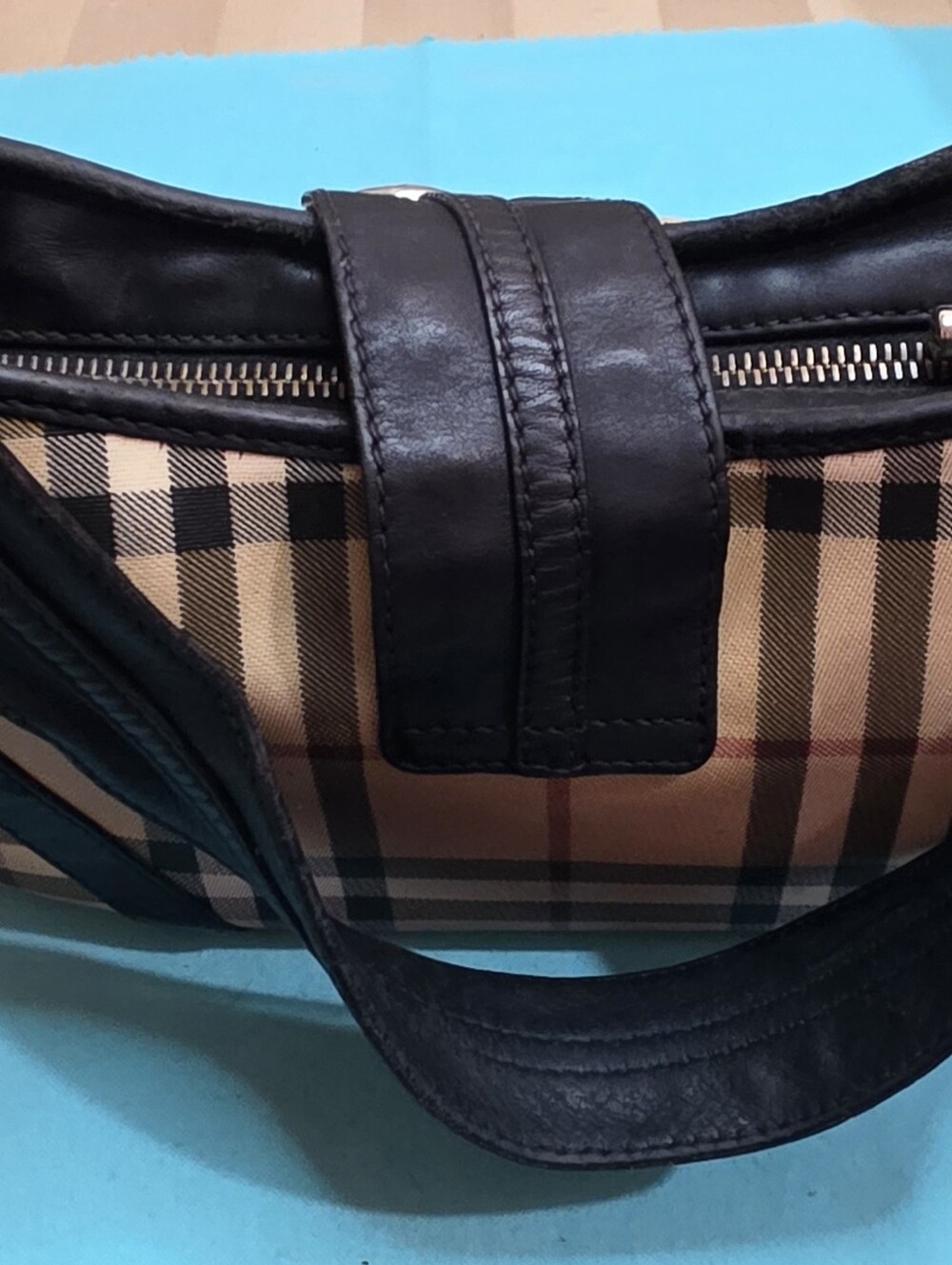 GENUINE BURBERRY PURSE SATCHEL GOOD PRE OWNED CONDITION SEE DESCRIPTION - Picture 12 of 17